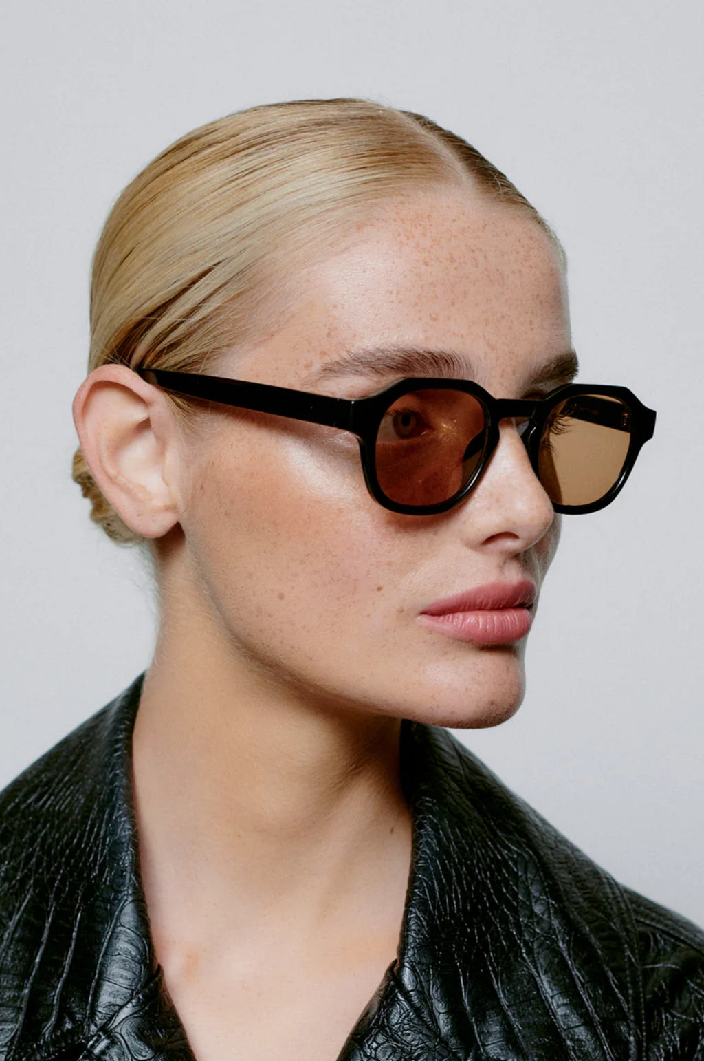 Zan Sunglasses Black