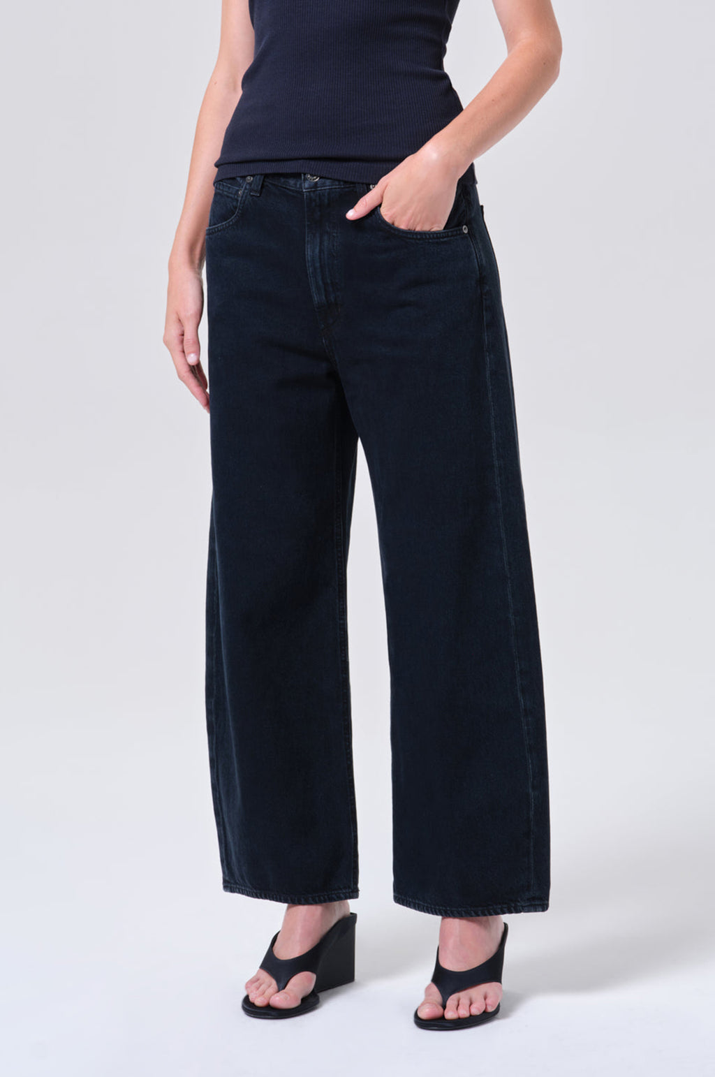 Low Curve Jean Crop Crushed