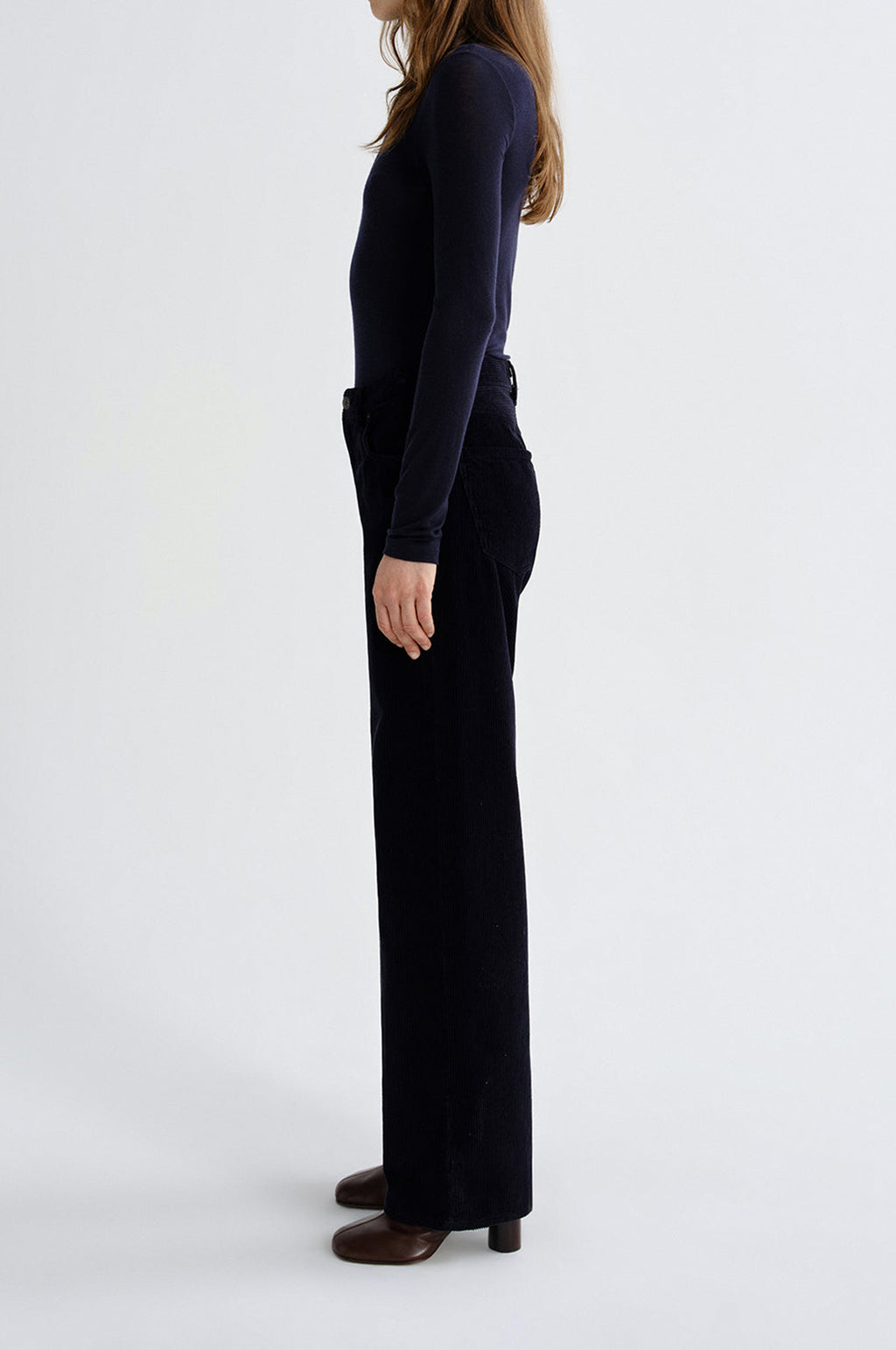 Ren 32 Corduroy Obscura