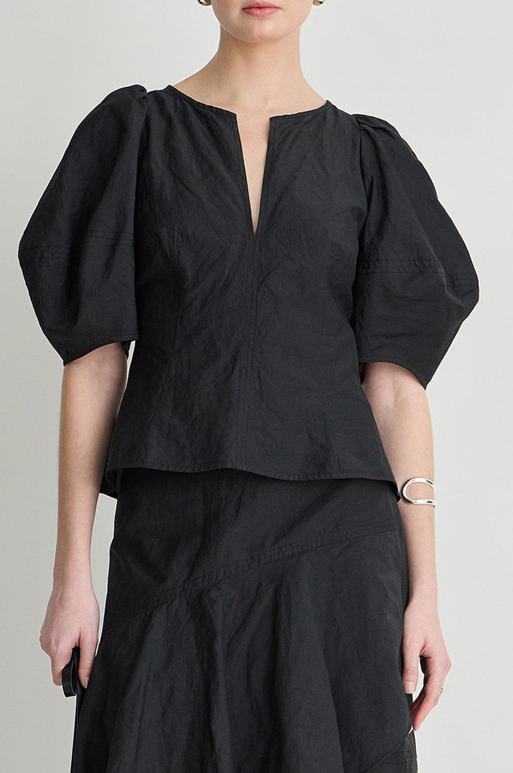 Sculpted Bina Top Black