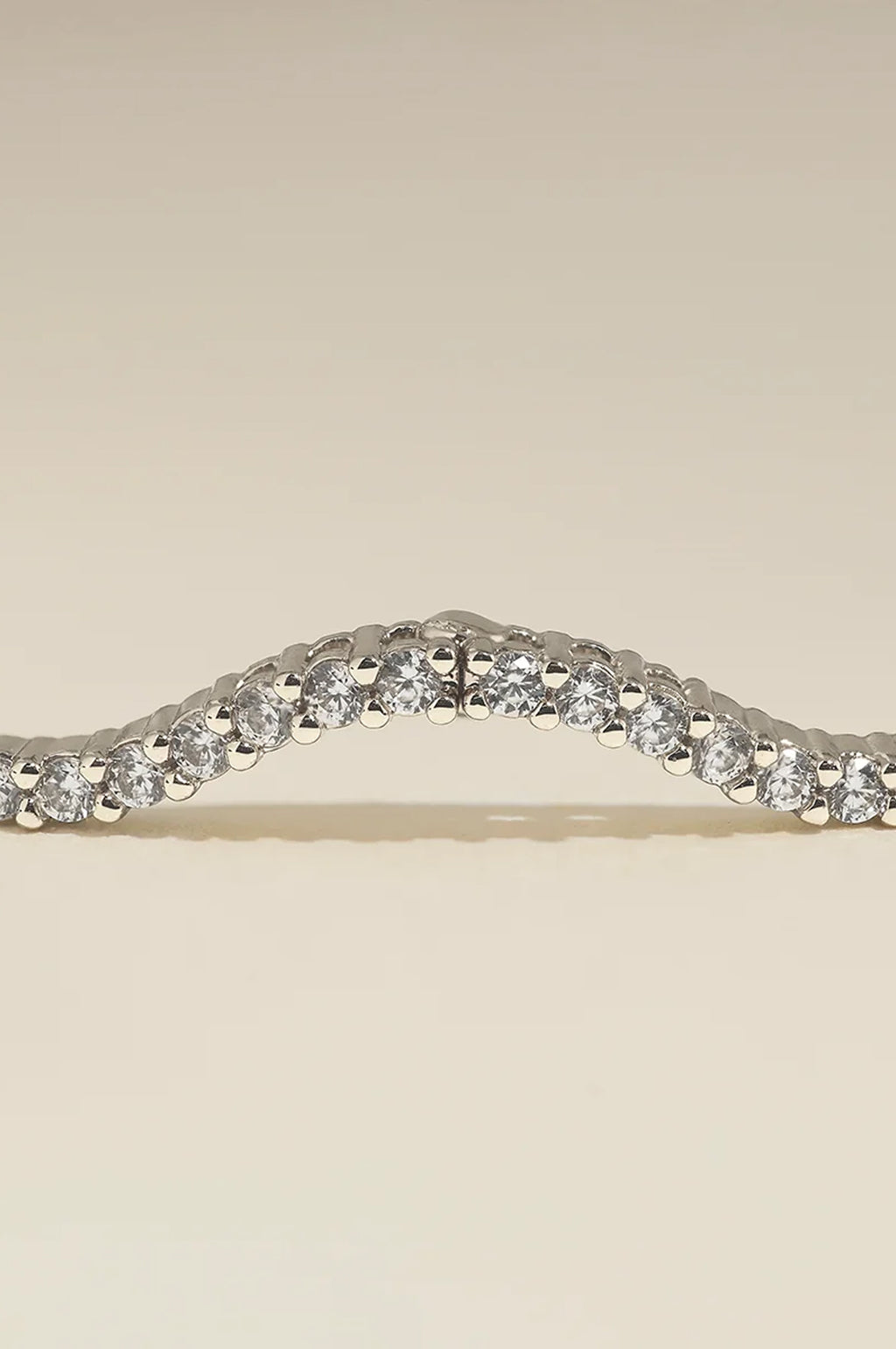 Scalloped Tennis Chain Necklace in Silver
