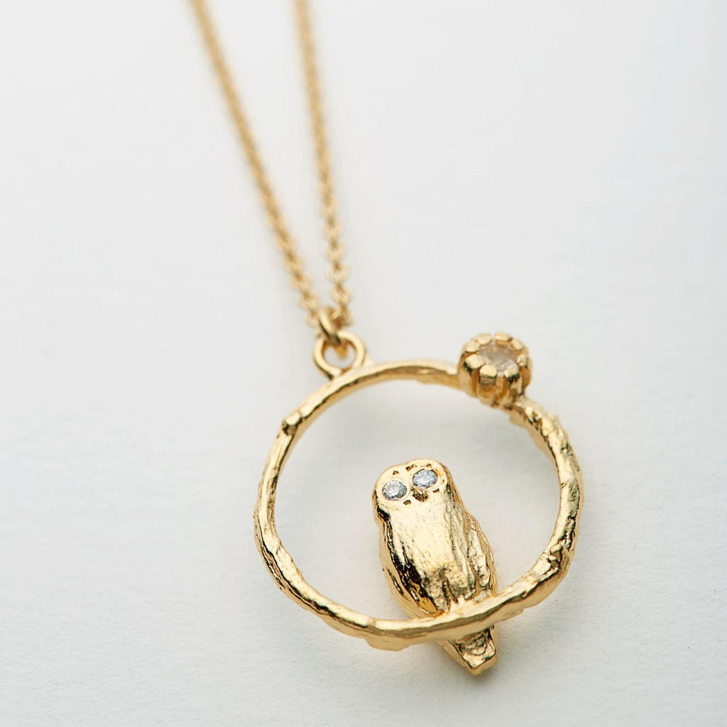 A.M. Moonstone Owl Necklace Gold