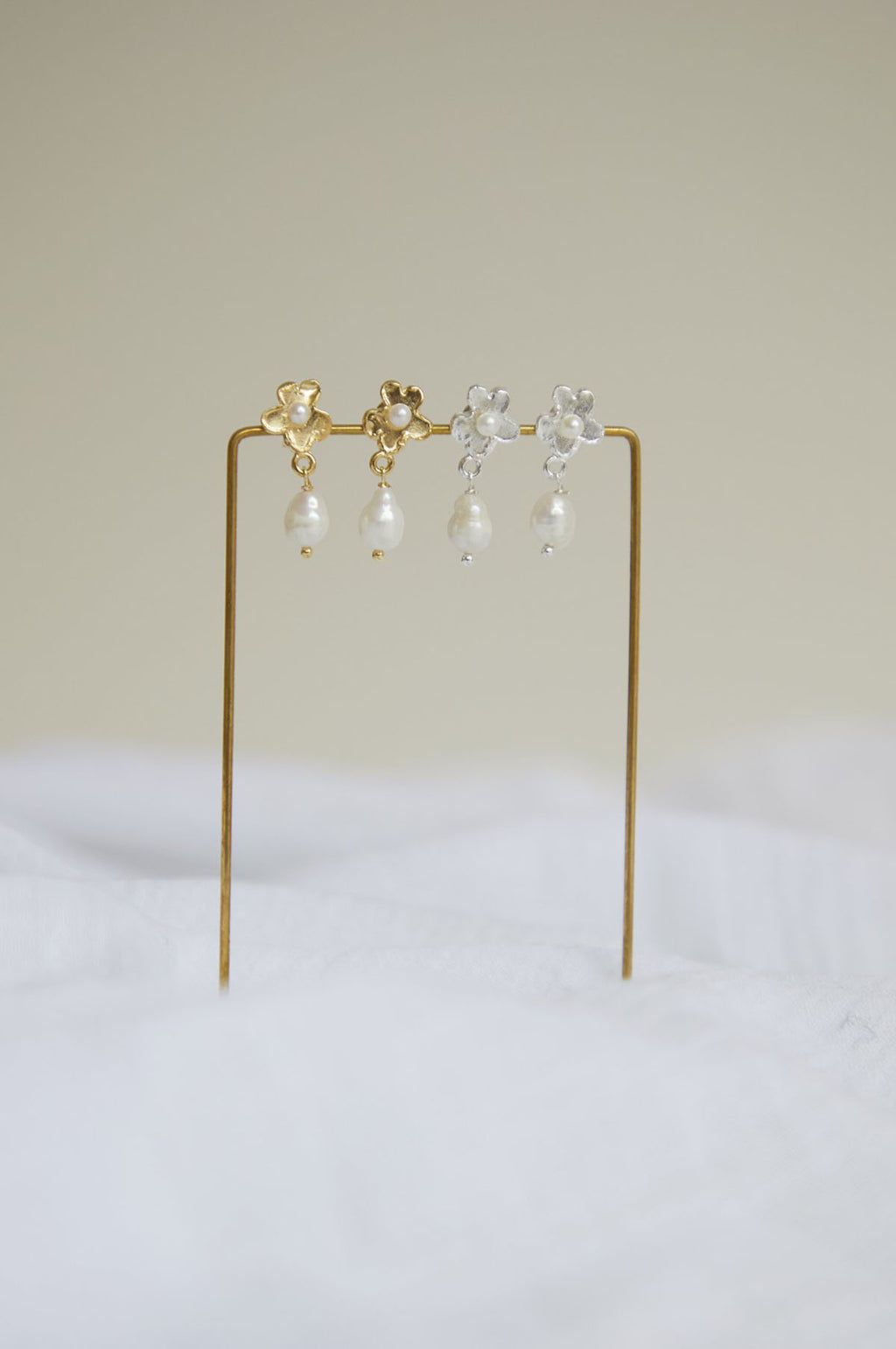 Primer Pendiente Pearl Earrings Gold