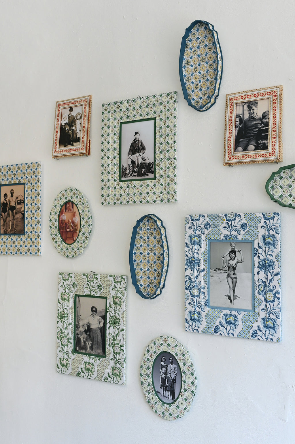 Wall Picture Frame Indigo Blooming Trellis