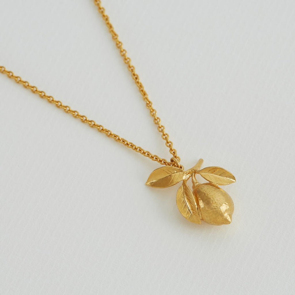 A.M. Large Lemon & Leaf Necklace Gold