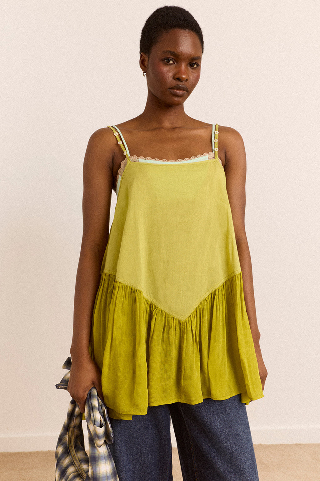 Mirella Cami Chartruese