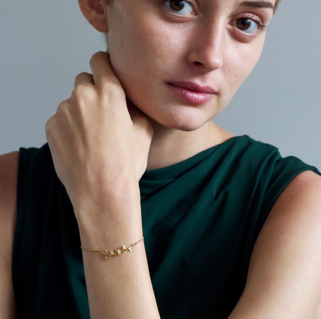 A.M. Forget Me Not Bracelet Gold