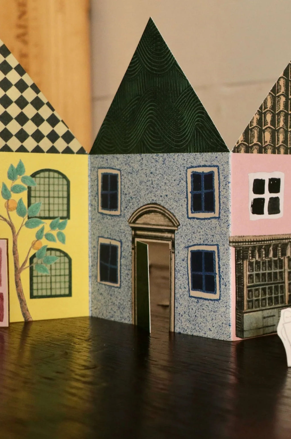 House Concertina Card