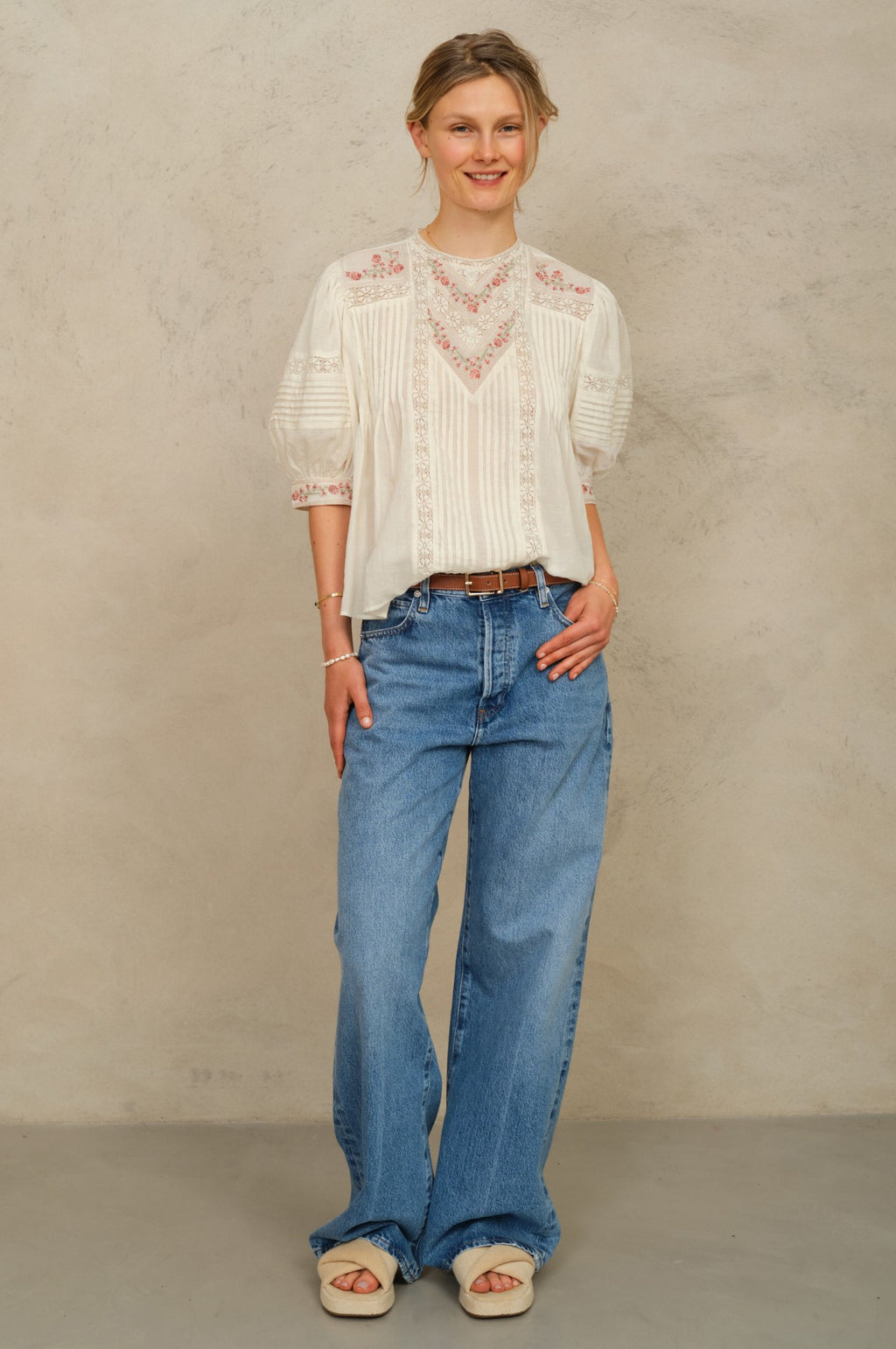 Fleur Emb S/S Top Ecru/Multi