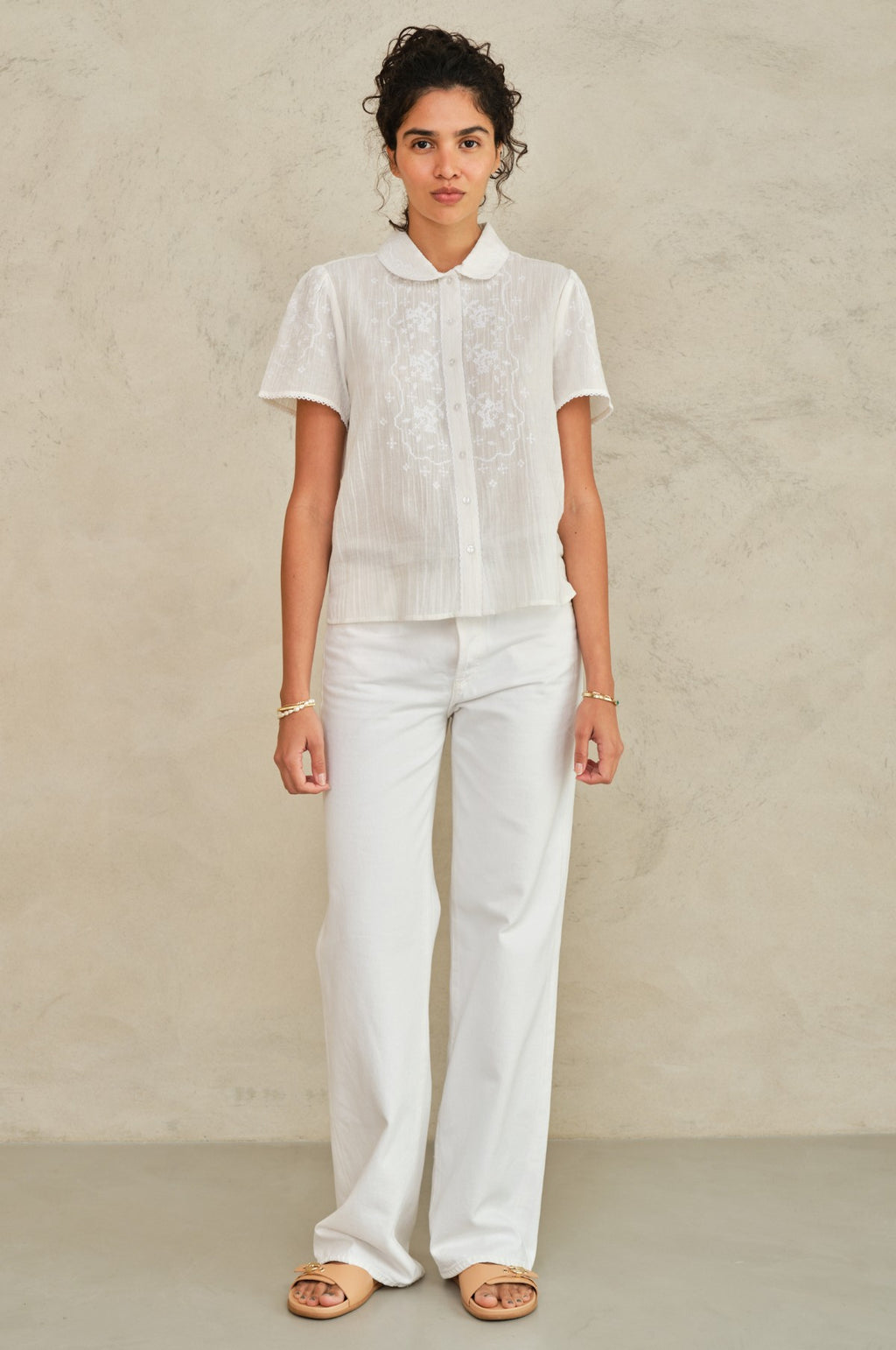Ruby Emb S/S Top Ecru/White