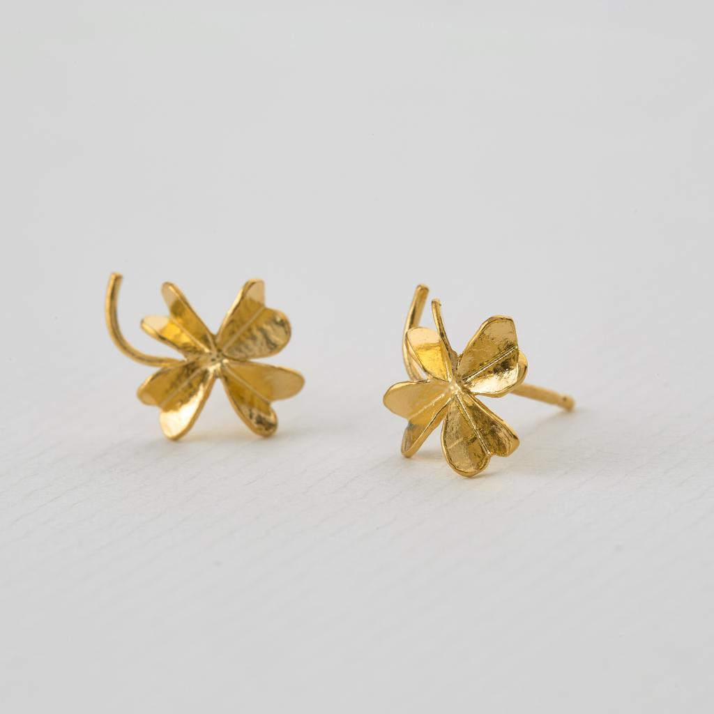 A.M. Lucky Clover Stud Earrings Gold