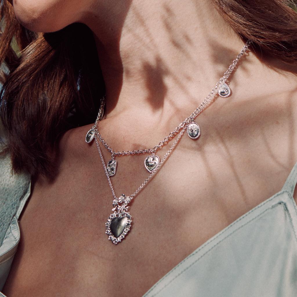 A.M. Floral Sacred Heart Necklace Silver