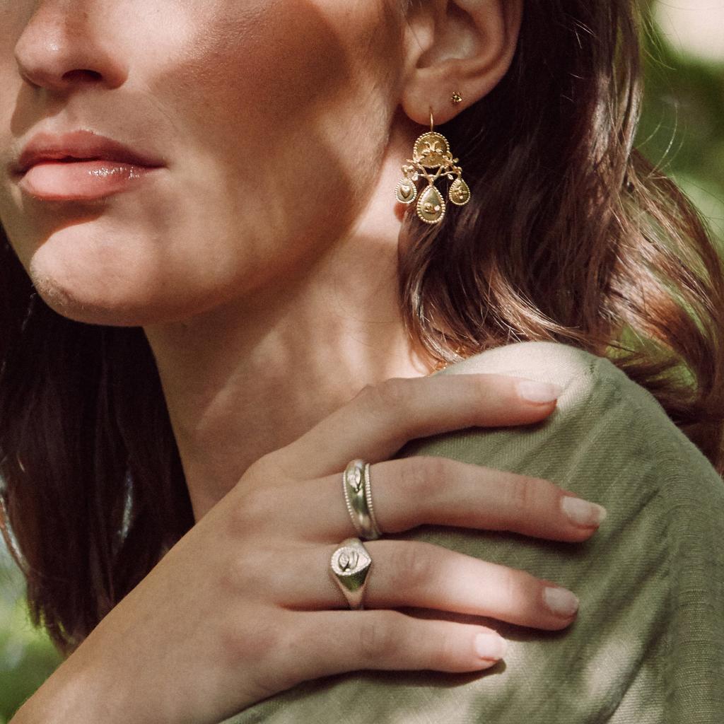 A.M. Sense of Sight Eye Teardrop Signet Ring Gold