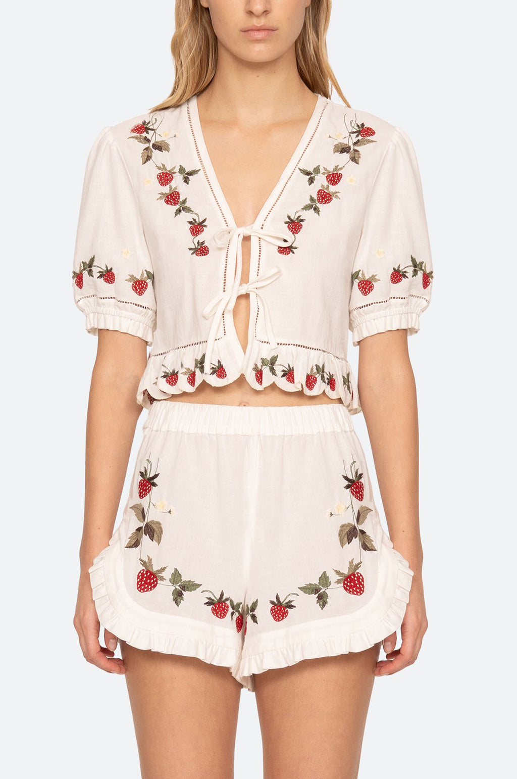 Bindi Strawberry Top Cream