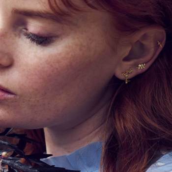 A.M. Verity Leaf Single Stud Earring 18ct Solid Gold