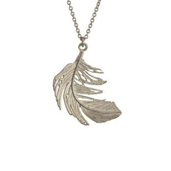 A.M. Big Feather Necklace Silver
