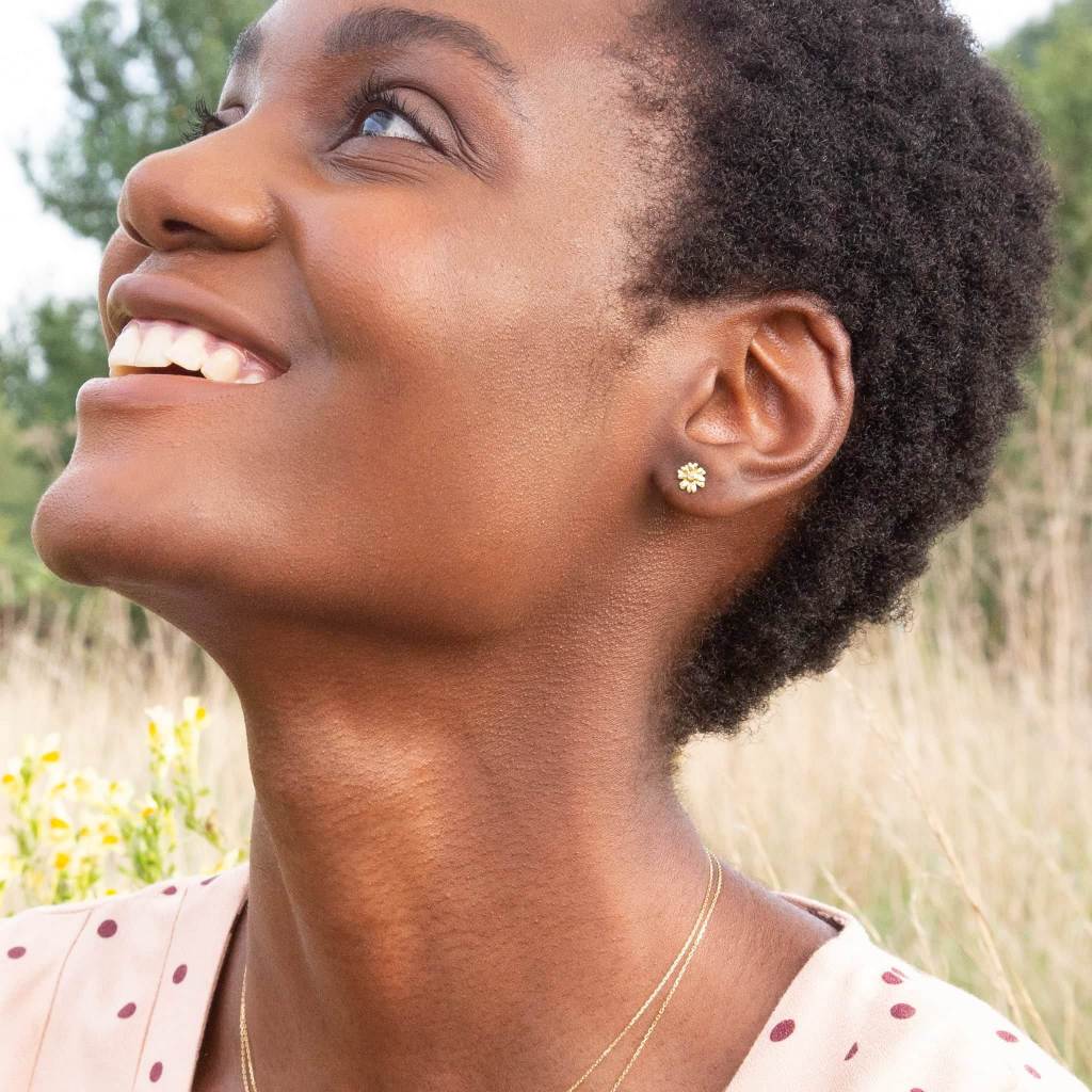 A.M. Teeny Tiny Diamond Daisy Stud Earrings 18ct Solid Gold