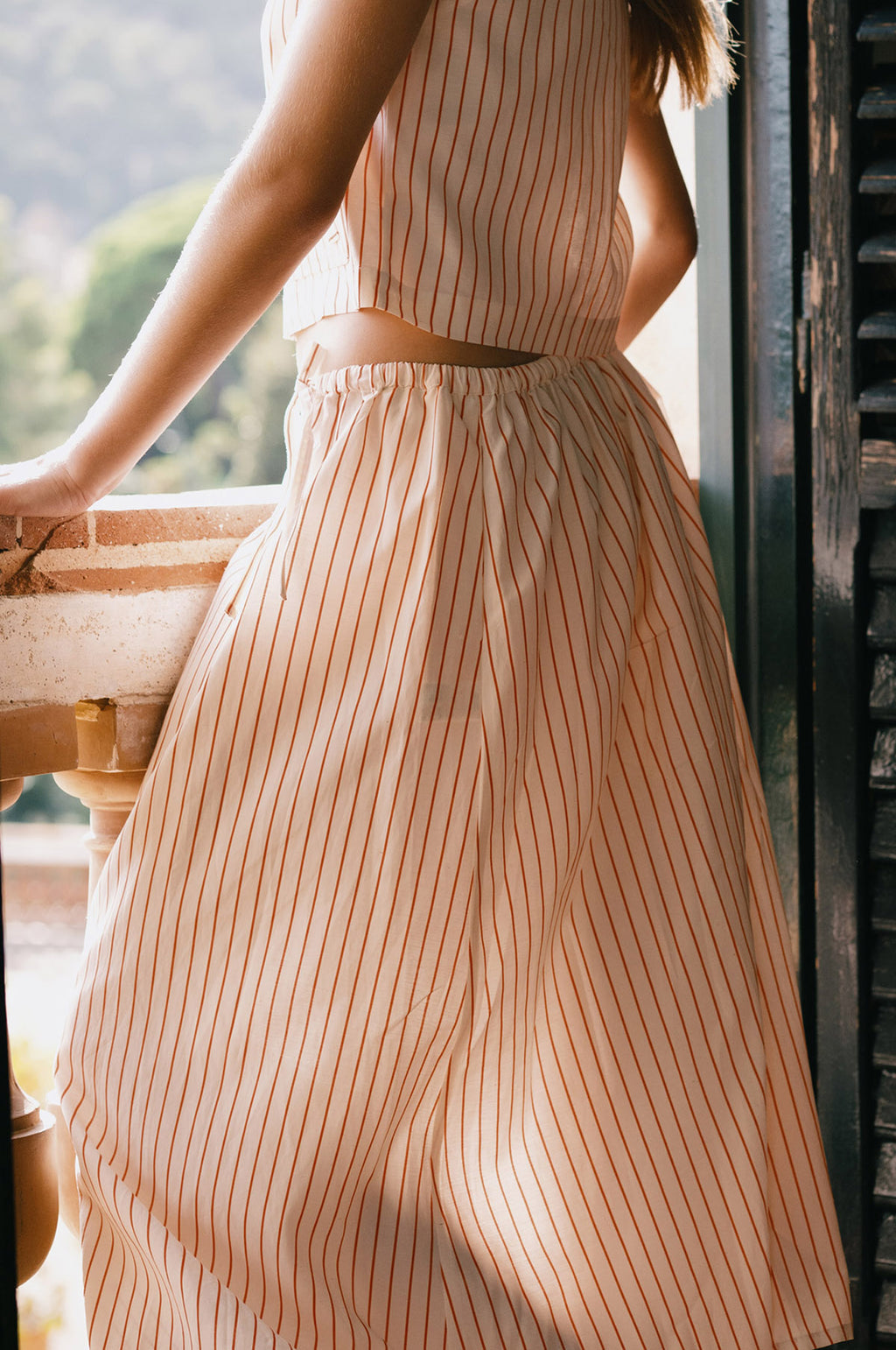 Thin Stripes Bow Skirt Off-White