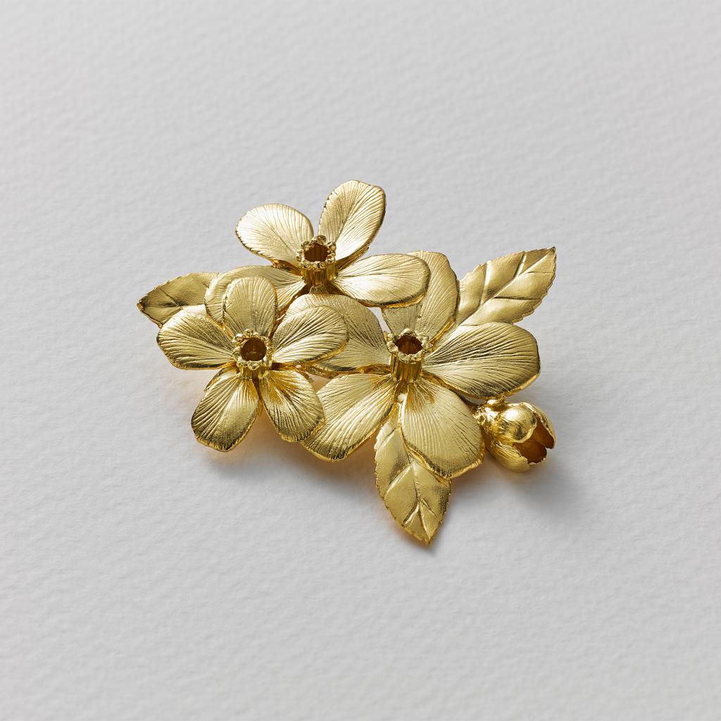 A.M. Apple Blossom Statement Brooch Gold