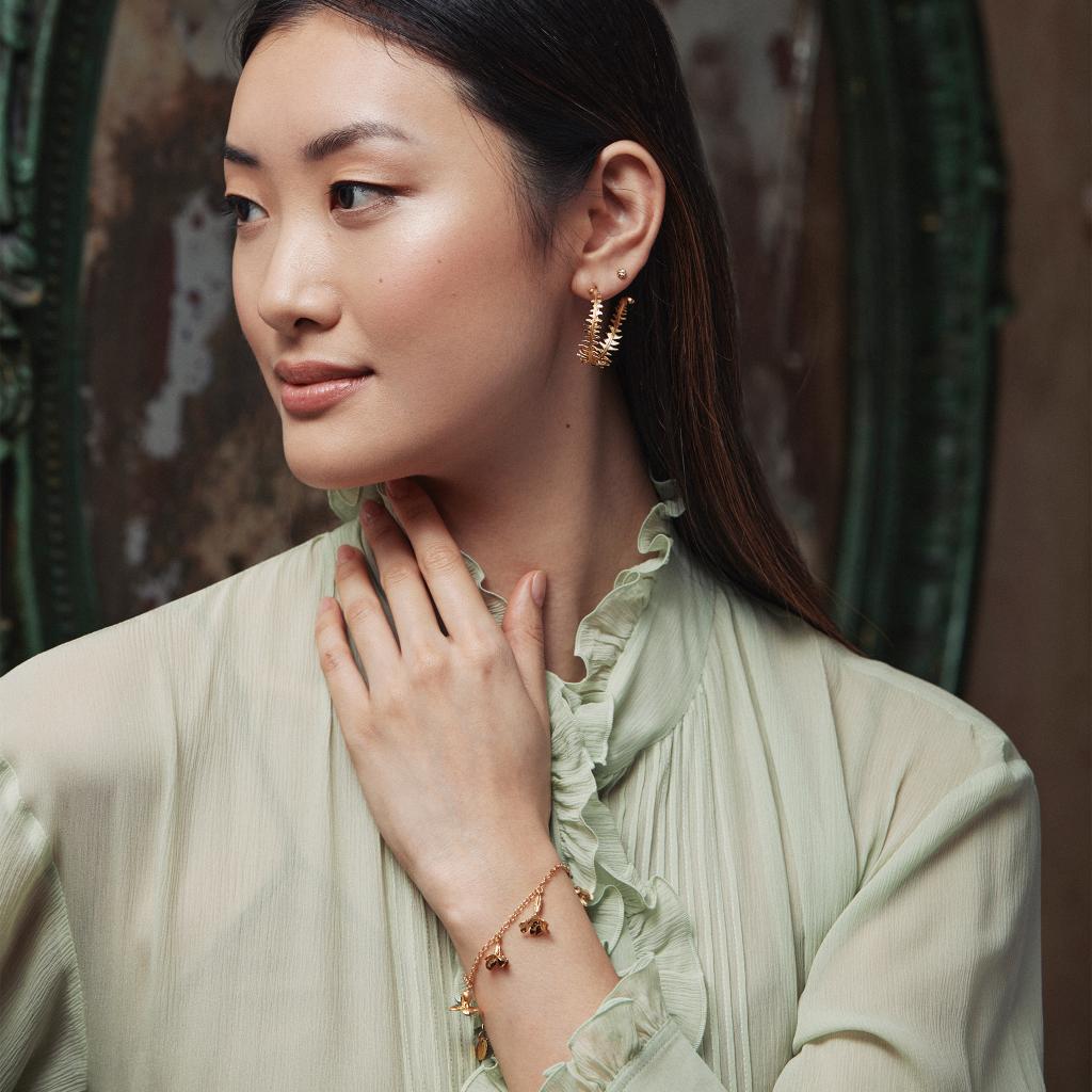 A.M. Fern Hoop Earrings Gold