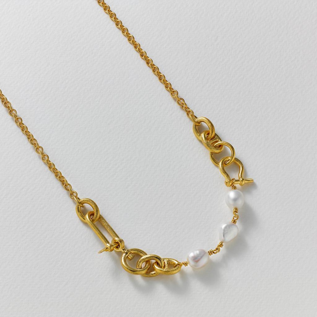 A.M. Heavy Boatyard Link Chain & Freshwater Pearl Statement Necklace Gold