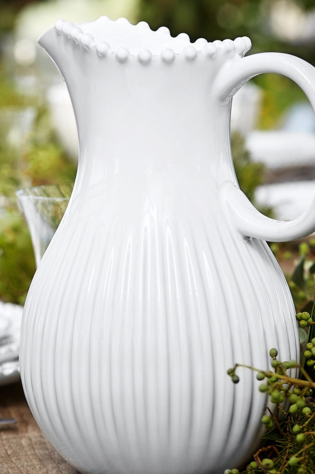 Pearl White Pitcher 2.58L
