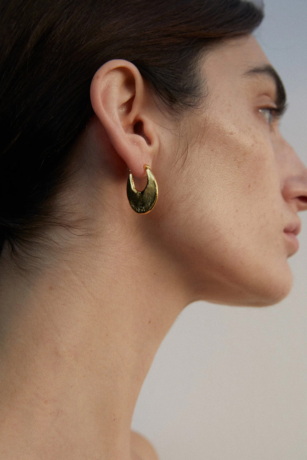 Oval Round Hole Gold Hoops