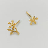 Asymmetric Growing Flower Stud Earrings Gold