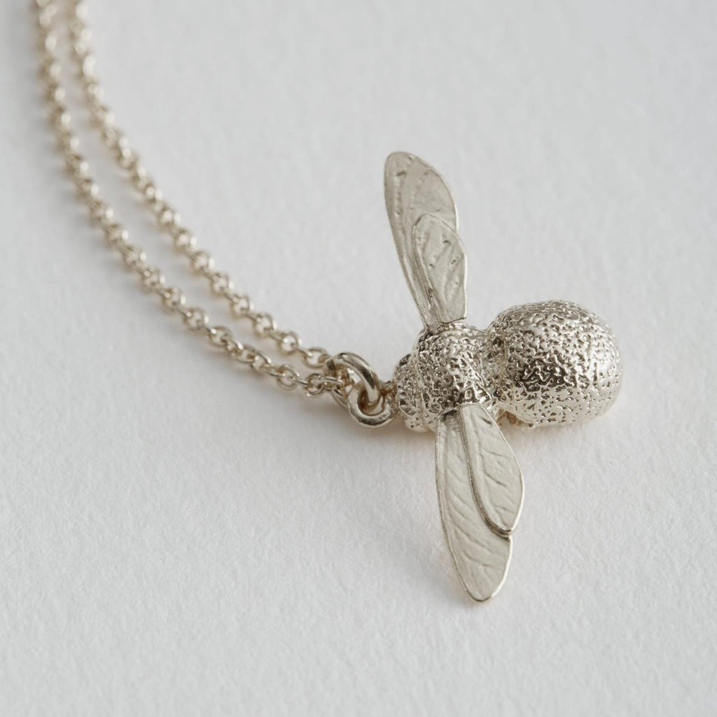 A.M. Baby Bee Necklace Silver