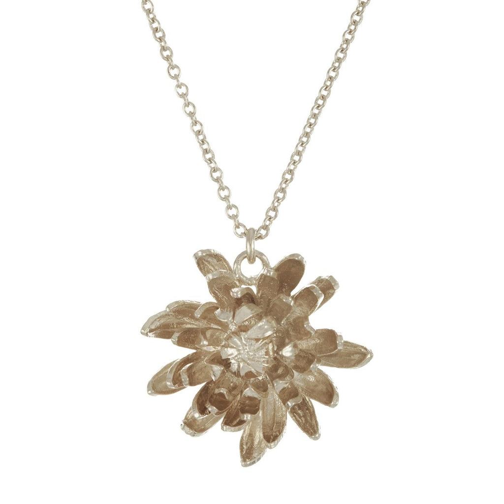 A.M. Chrysanthmum Flower Necklace Silver