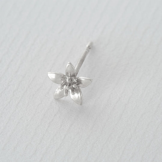 A.M. Lemon Blossom Single Stud Earring Silver