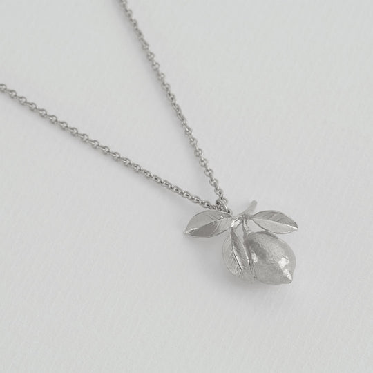 A.M. Large Lemon & Leaf Necklace Silver