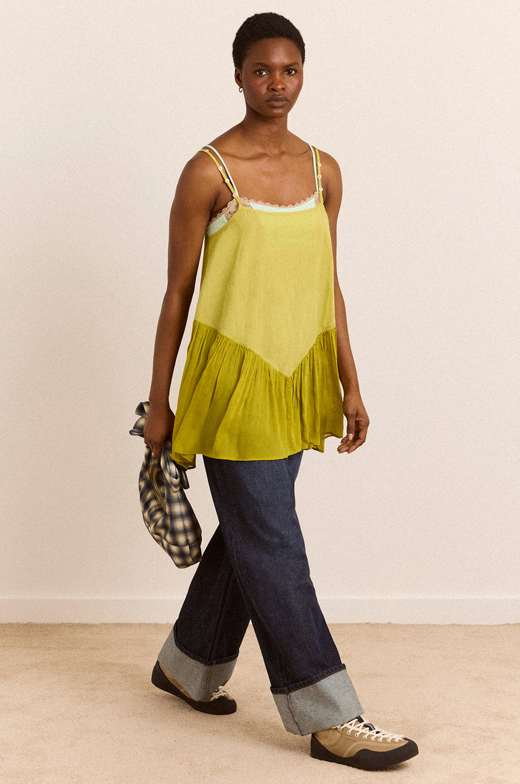 Mirella Cami Chartruese