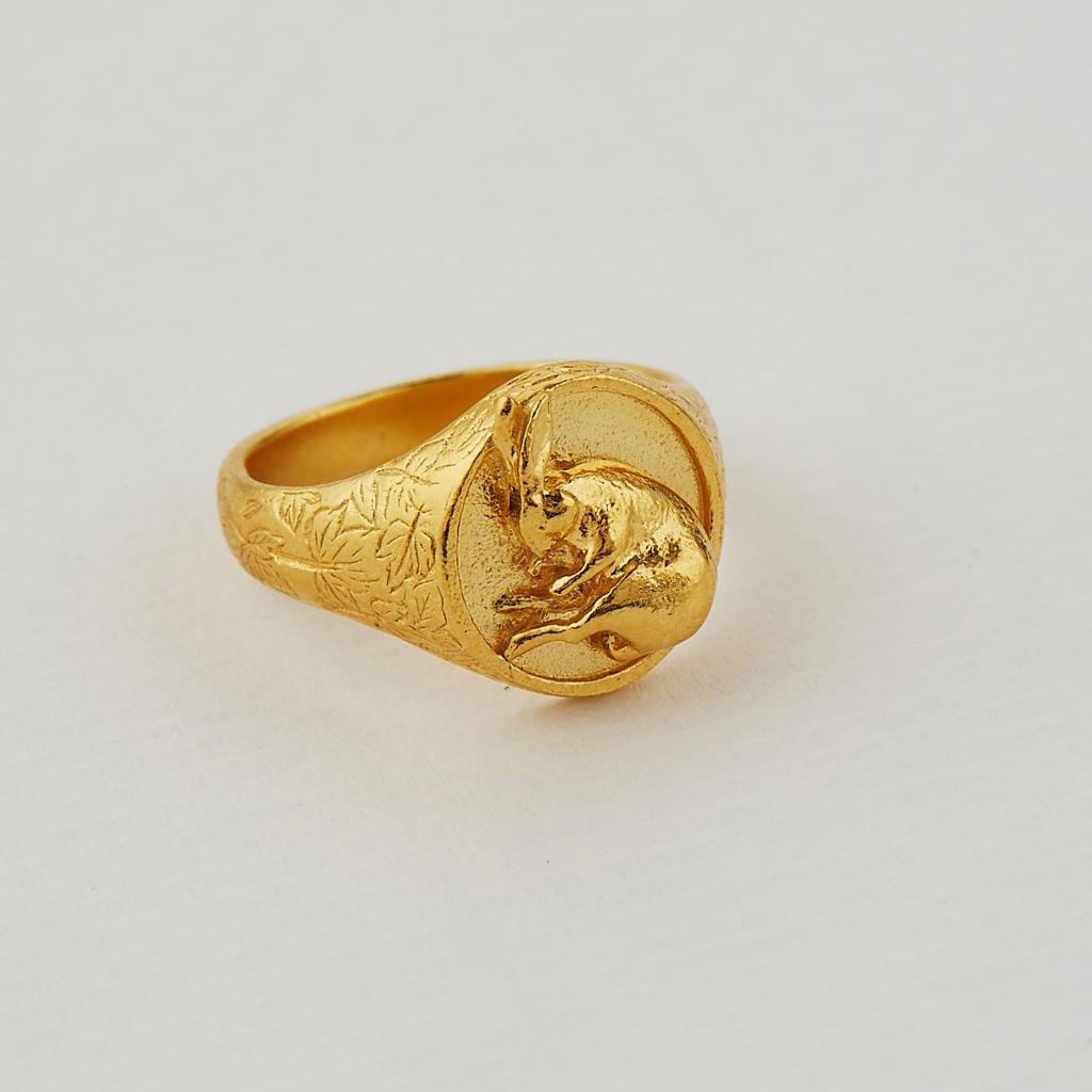 A.M. Ornately Engraved Signet Ring with Sleeping Hare Gold
