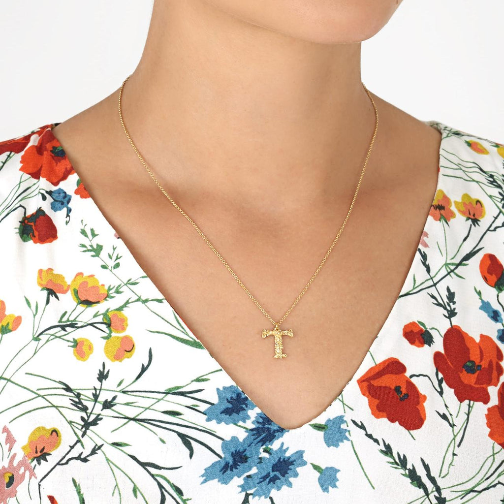A.M. Floral Alphabet T Necklace Gold