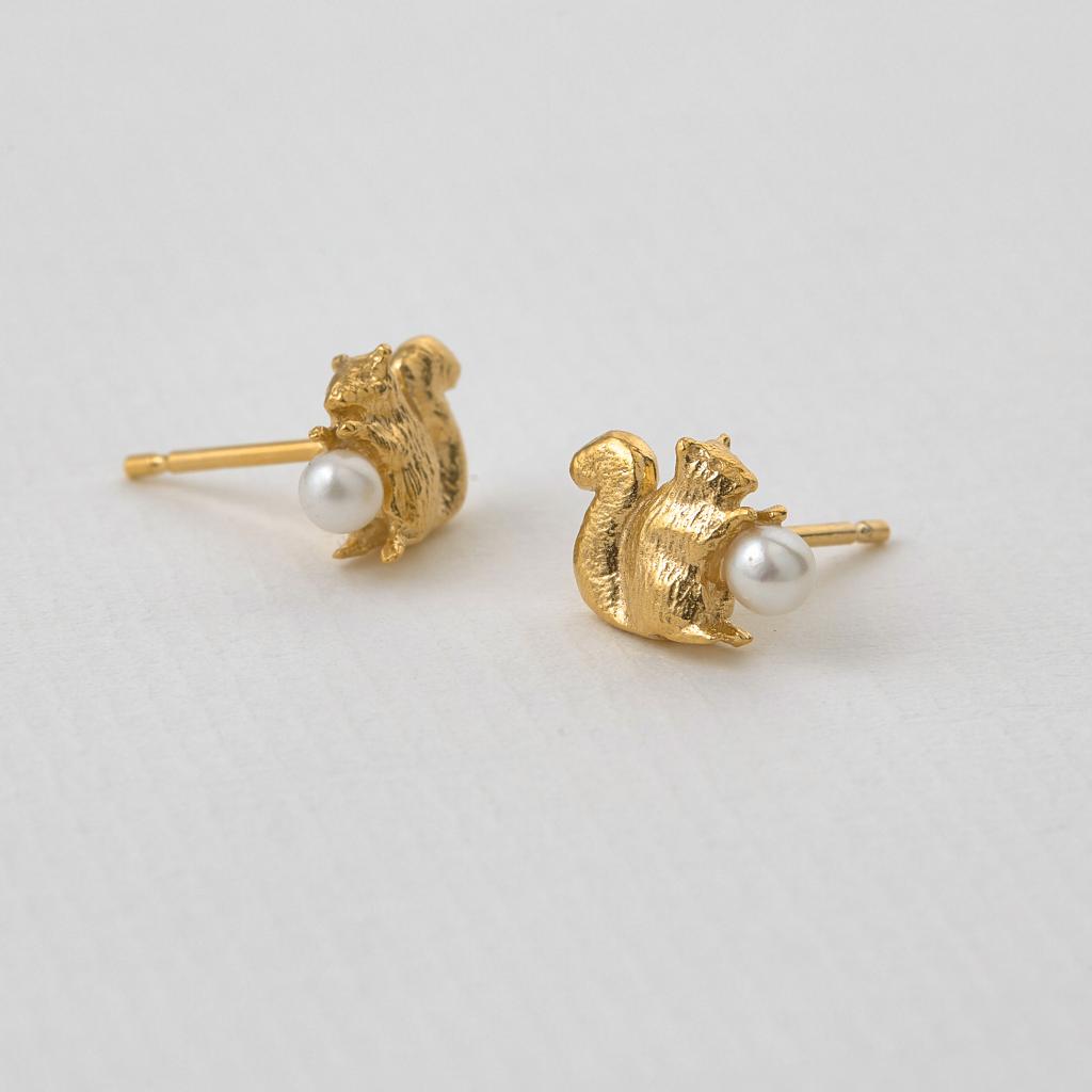 A.M. Squirrel & Pearl Stud Earrings Gold