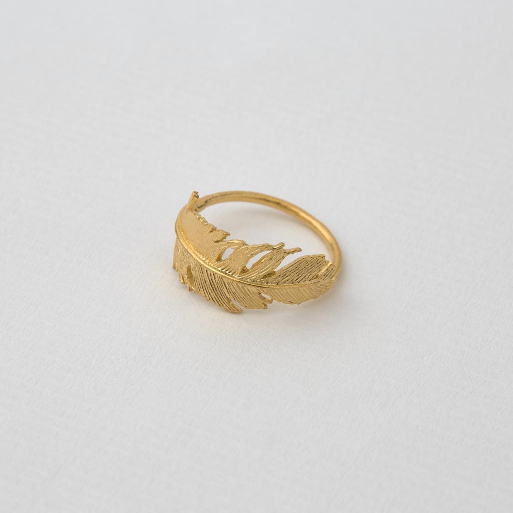 A.M. Wrapped Feather Ring Gold