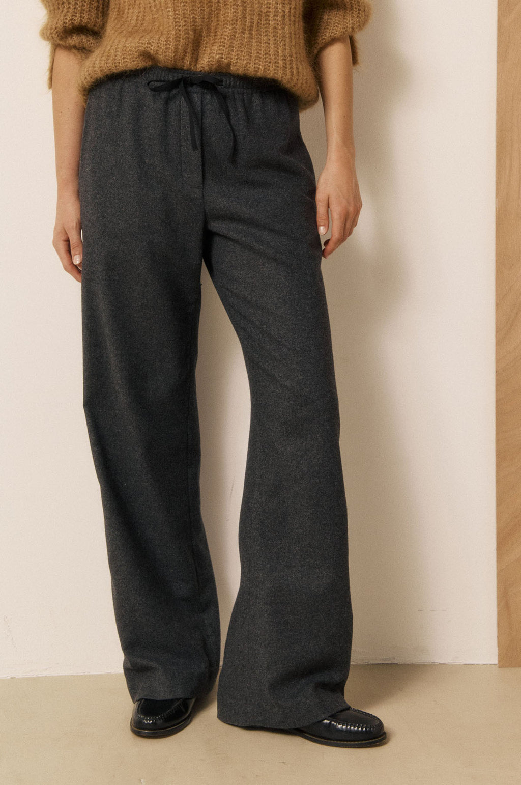 Plumiel Pant Dark Grey