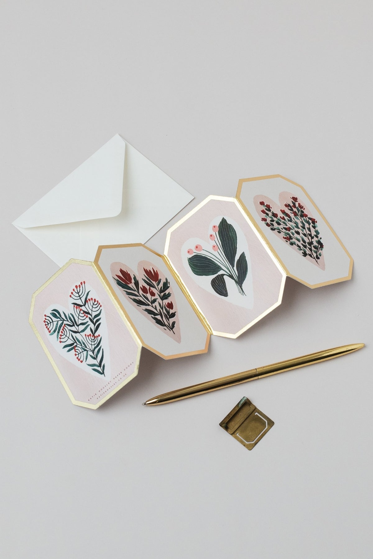 Concertina Botanical Heart Floral Die Cut Mini Card