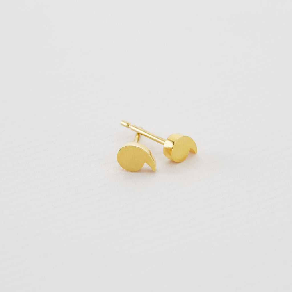 A.M. Just my Type Quotation Mark Stud Earrings Gold