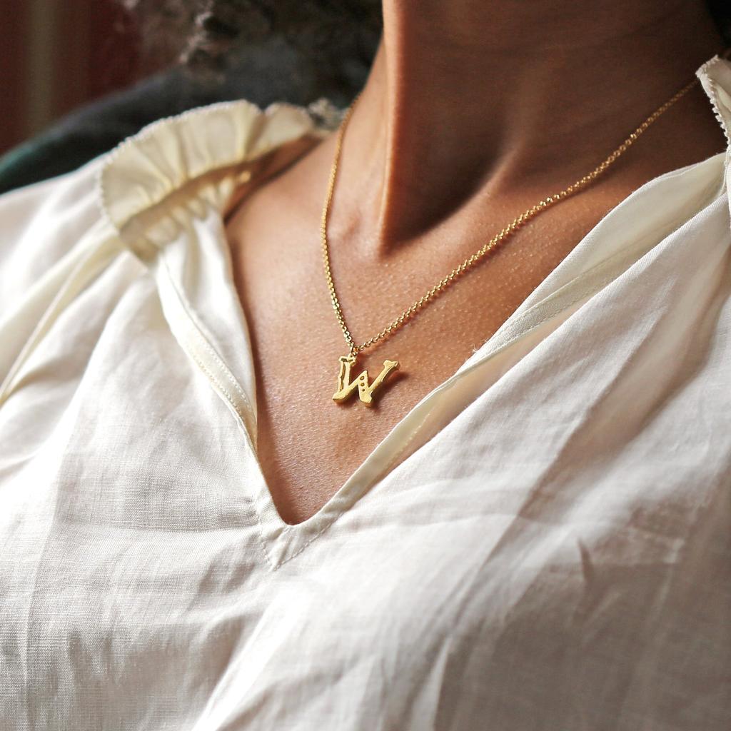 A.M. Just My Type Letter W Necklace Gold