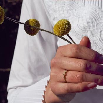 A.M. Seed Pod & Champagne Diamond Ring Gold