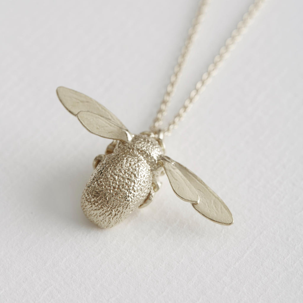A.M. Bumblebee Necklace Silver