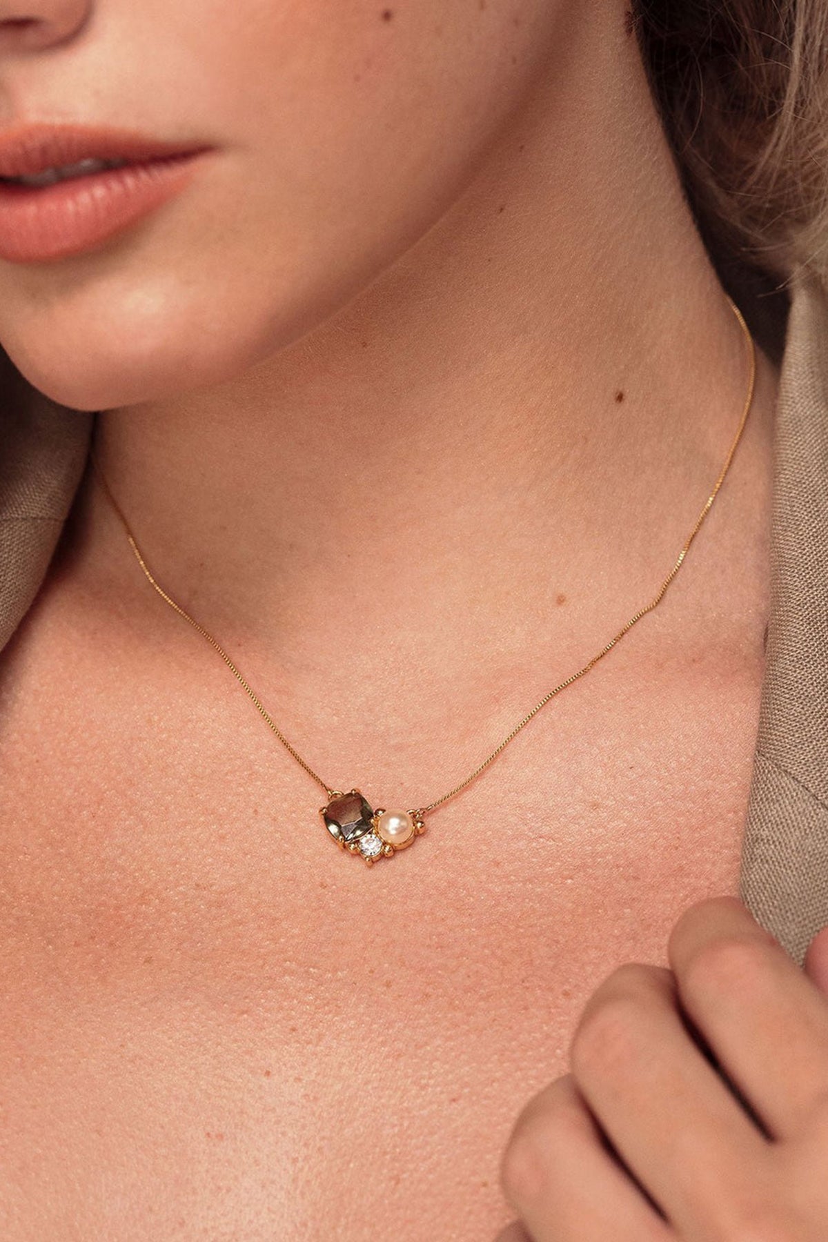 Sadie Ox Gold/Green Pendant Necklace