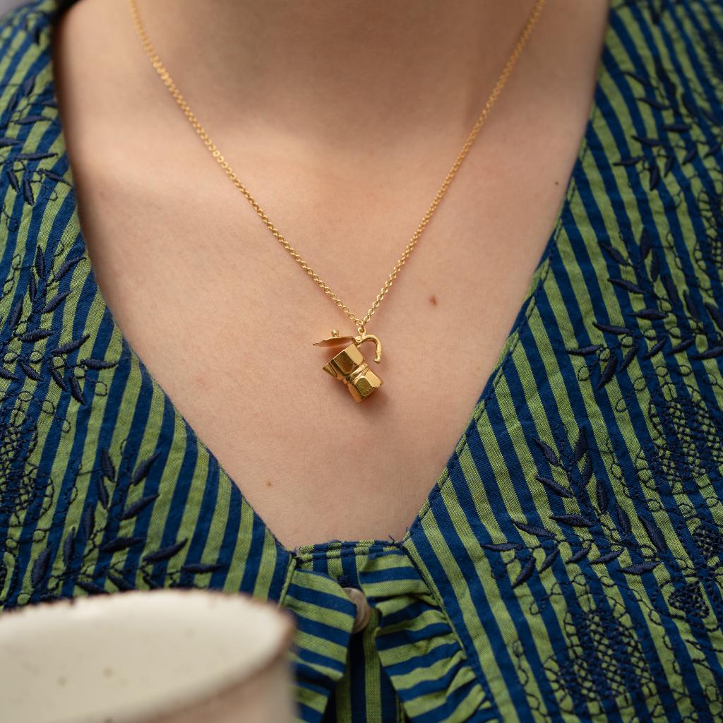 A.M. Opening Moka Pot Necklace Silver