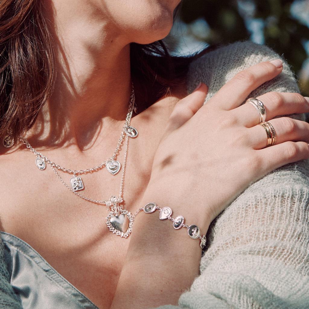 A.M. Gratitude for Nature Linked Station Bracelet Silver