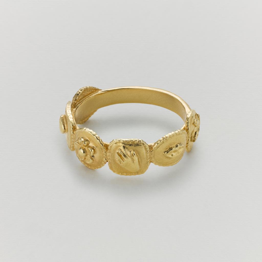 A.M. Gratitude for Nature Half Wreath Ring Gold