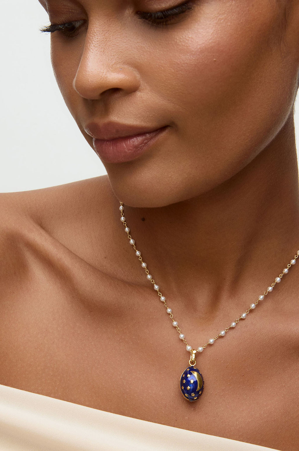 Midnight Astoria Charm