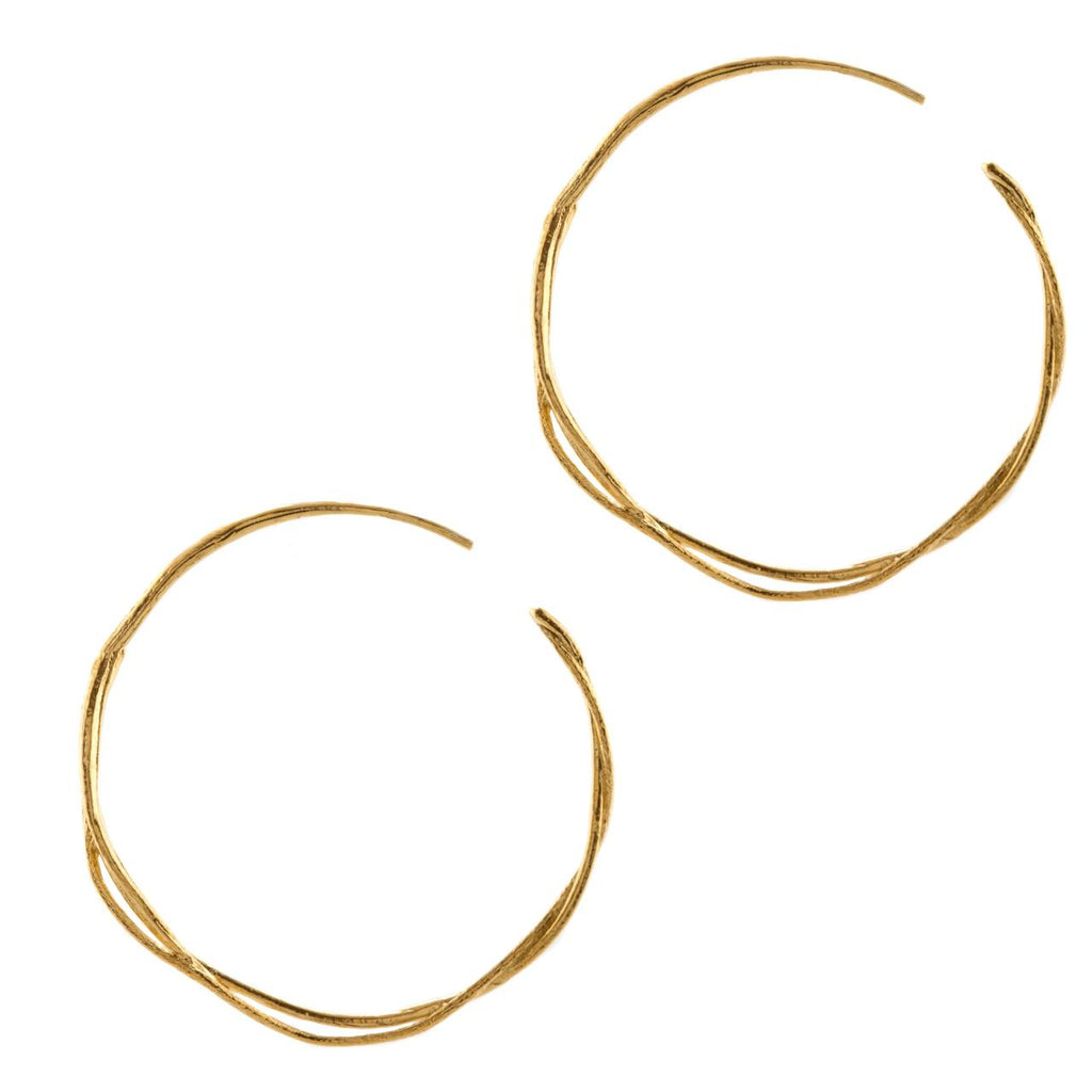 A.M. Fine Twist Hoop Earrings Gold