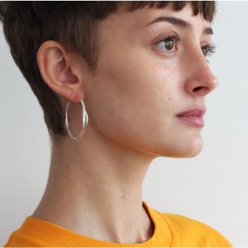 A.M. Fine Twist Hoop Earrings Silver